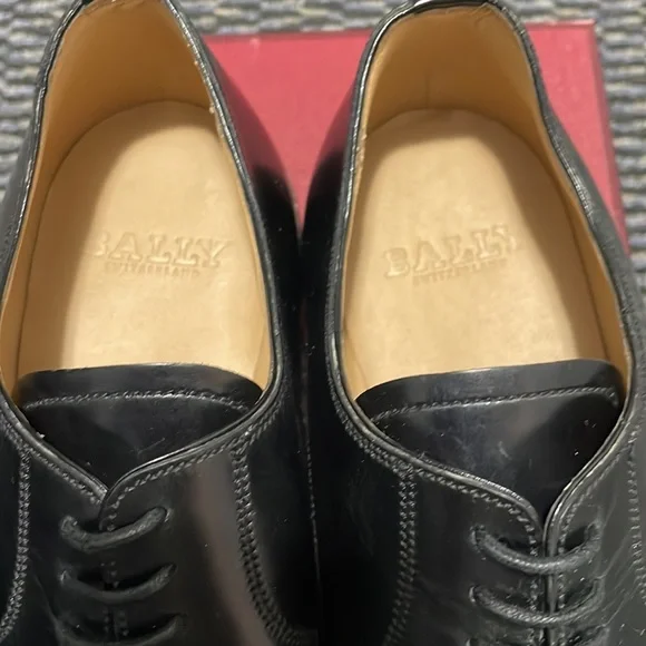 **SOLD** Brand New Bally Captoe Derbys Size 9 - Picture 5 of 5